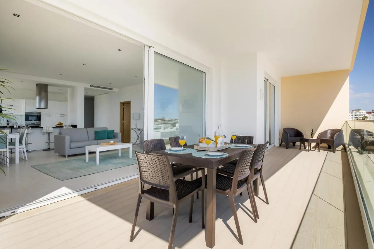 5 Beach View Apartment In Porto De Mos 150 Metres From The Beach! Lagos