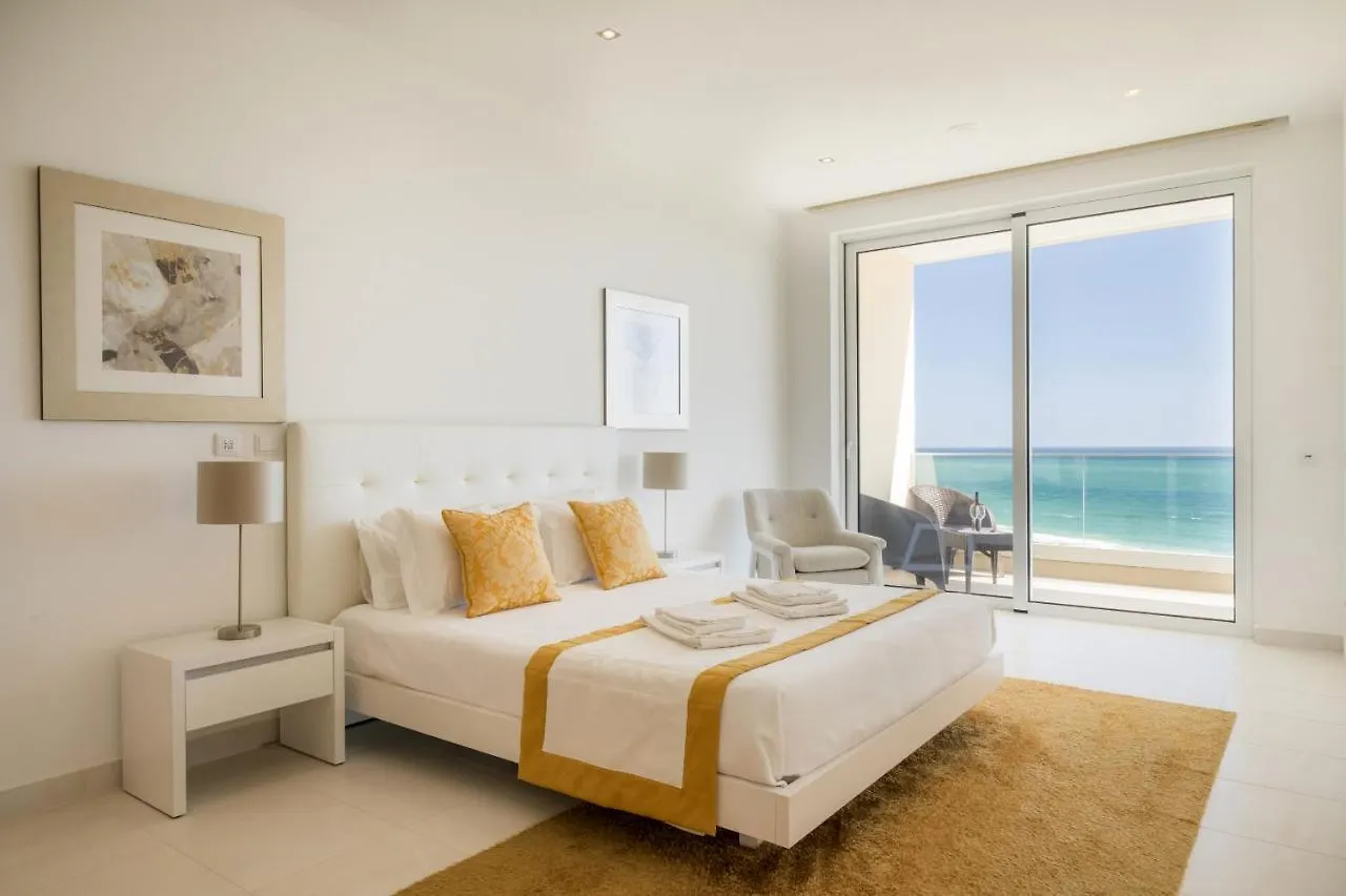 5 Beach View Apartment In Porto De Mos 150 Metres From The Beach! Lagos